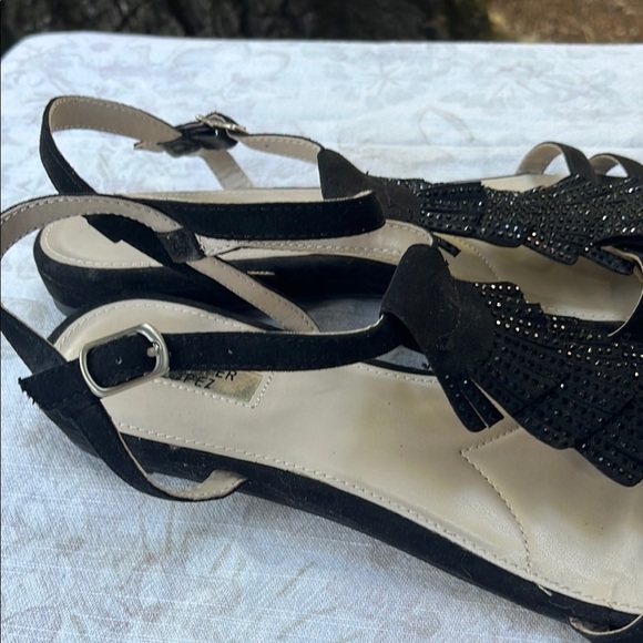 Jennifer Lopez Black Strappy Sandals - Picture 6 of 11